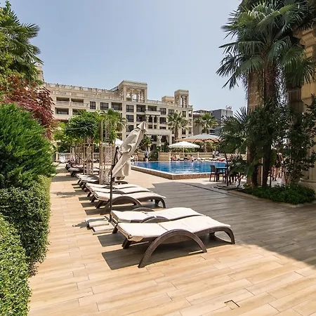 Argisht Partez 1br With Sea View And Pool Apartment